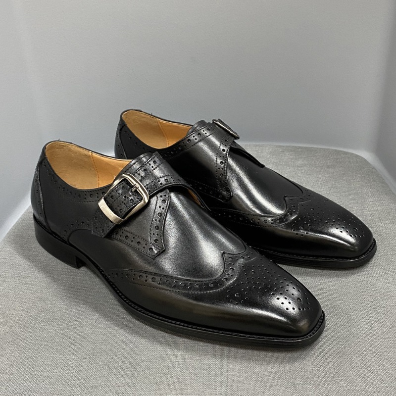 メンズカジュアルシューズ彫刻革シングルシューズファッション中 - Men Formal Party Wear Outfit のレビューと価格